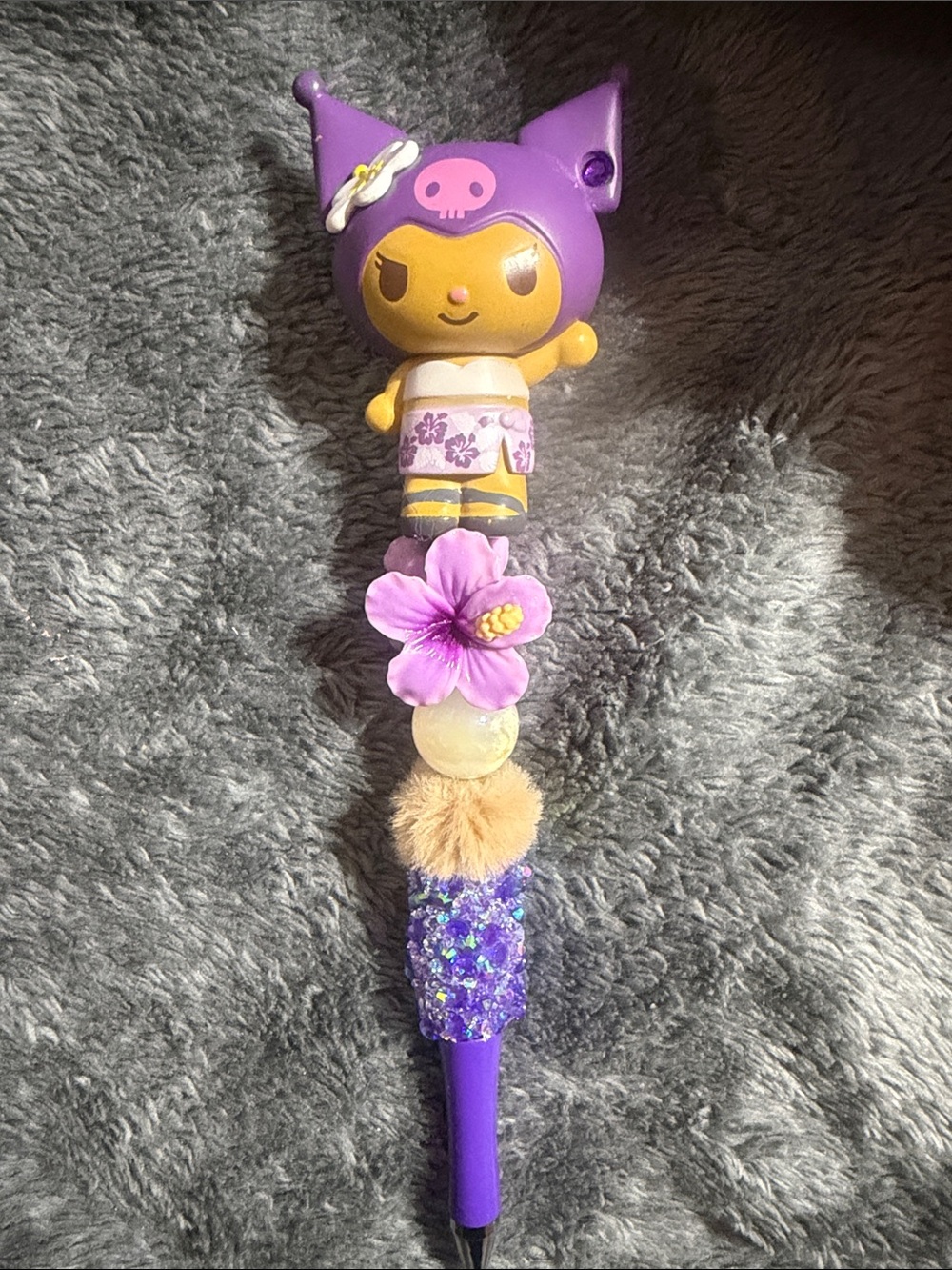 Purple beaded glitter Pen with vacation series Kuromi topper.